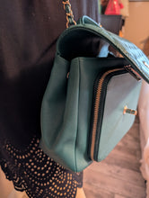 CHANEL GREEN/TEAL BUSINESS AFFINITY FLAP MEDIUM, MINT