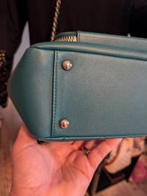 CHANEL GREEN/TEAL BUSINESS AFFINITY FLAP MEDIUM, MINT