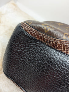 LOUIS VUITTON LIMITED EDITION OSKAR MACHA WALTZ GM, EXOTIC