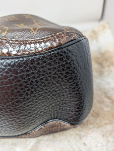 LOUIS VUITTON LIMITED EDITION OSKAR MACHA WALTZ GM, EXOTIC
