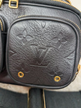 LOUIS VUITTON BLACK EMPREINTE UTILITY CROSSBODY