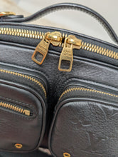 LOUIS VUITTON BLACK EMPREINTE UTILITY CROSSBODY