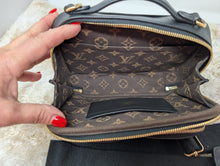 LOUIS VUITTON BLACK EMPREINTE UTILITY CROSSBODY