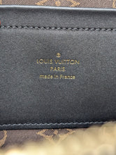 LOUIS VUITTON BLACK EMPREINTE UTILITY CROSSBODY