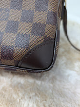 LOUIS VUITTON CUSTOM ORDER DE AMAZON CROSSBODY, MINT