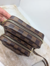 LOUIS VUITTON CUSTOM ORDER DE AMAZON CROSSBODY, MINT