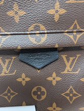 LOUIS VUITTON MONOGRAM PALM SPRINGS MM BACKPACK