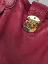 LOUIS VUITTON MAHINA CIRRUS PM, RASPBERRY