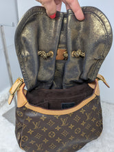 LOUIS VUITTON LIMITED EDITION KALAHARI PM