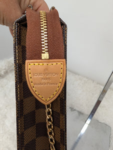 LOUIS VUITTON LIMITED EDITION DE CENTENAIRE TOILETRY 26, WITH CONVERSATION KIT