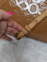 LOUIS VUITTON VERNIS BREA MM