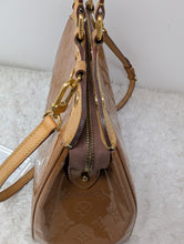 LOUIS VUITTON VERNIS BREA MM