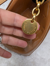LOUIS VUITTON VERNIS BREA MM