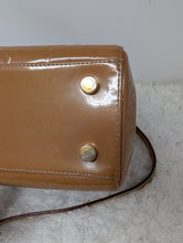 LOUIS VUITTON VERNIS BREA MM
