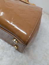 LOUIS VUITTON VERNIS BREA MM