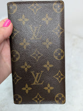 LOUIS VUITTON MONOGRAM BIFOLD WALLET
