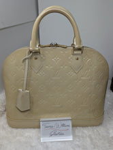 LOUIS VUITTON BLANC CORAIL ALMA PM