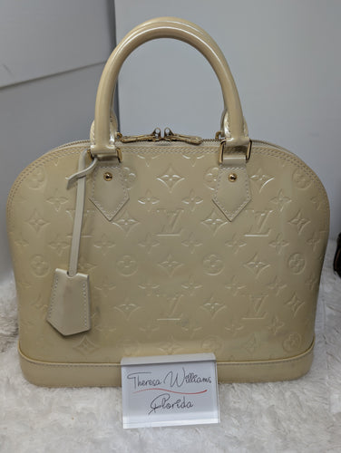 LOUIS VUITTON BLANC CORAIL ALMA PM