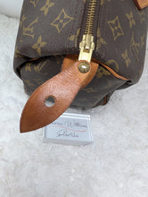 LOUIS VUITTON MONOGRAM SPEEDY 30