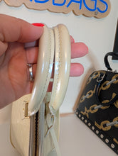 LOUIS VUITTON BLANC CORAIL ALMA PM