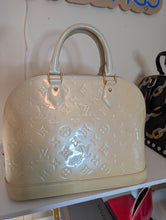 LOUIS VUITTON BLANC CORAIL ALMA PM