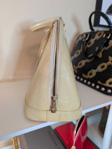 LOUIS VUITTON BLANC CORAIL ALMA PM