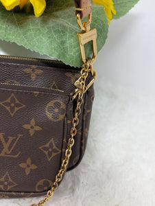 LOUIS VUITTON MULTI POCHETTE ACCESSORIES, LIKE NEW