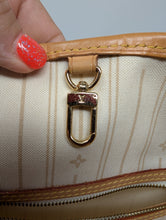 LOUIS VUITTON AZUR NEVERFULL PM