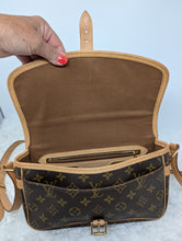 LOUIS VUITTON MONOGRAM SOLOGNE CROSSBODY