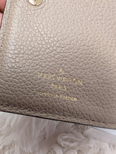 LOUIS VUITTON EMPREINTE CLEA WALLET, TURTLEDOVE