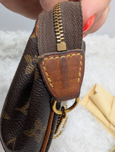 LOUIS VUITTON MONOGRAM EVA