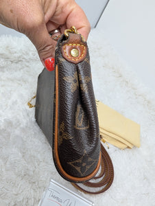 LOUIS VUITTON MONOGRAM EVA