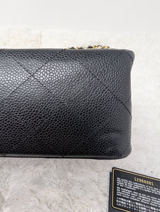 CHANEL BLACK CAVIAR SINGLE FLAP JUMBO