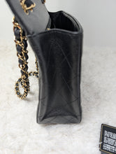 CHANEL BLACK CAVIAR SINGLE FLAP JUMBO