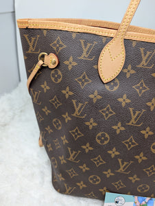 LOUIS VUITTON NEVERFULL MM, RED INTERIOR