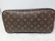 LOUIS VUITTON NEVERFULL MM, RED INTERIOR