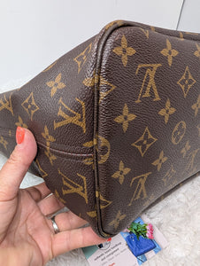 LOUIS VUITTON NEVERFULL MM, RED INTERIOR