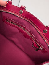 LOUIS VUITTON EPI BREA MM, FUSHIA