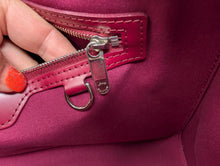 LOUIS VUITTON EPI BREA MM, FUSHIA