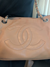 CHANEL HOBO BAG