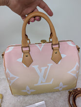 LOUIS VUITTON BY THE POOL SPEEDY 25 BANDOULIERE
