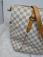 LOUIS VUITTON AZUR TOTALLY MM