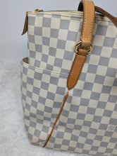 LOUIS VUITTON AZUR TOTALLY MM
