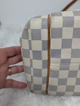 LOUIS VUITTON AZUR TOTALLY MM