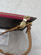 LOUIS VUITTON MONOGRAM PM POCHETTE WRISTLET