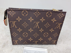 LOUIS VUITTON MEDIUM MURAKAMI POUCH - BRAND NEW