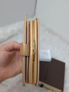 LOUIS VUITTON VEINNOIS COMPACT WALLET