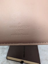 LOUIS VUITTON VEINNOIS COMPACT WALLET
