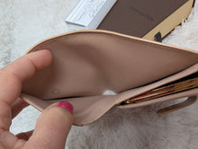 LOUIS VUITTON VEINNOIS COMPACT WALLET