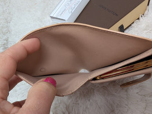 LOUIS VUITTON VEINNOIS COMPACT WALLET